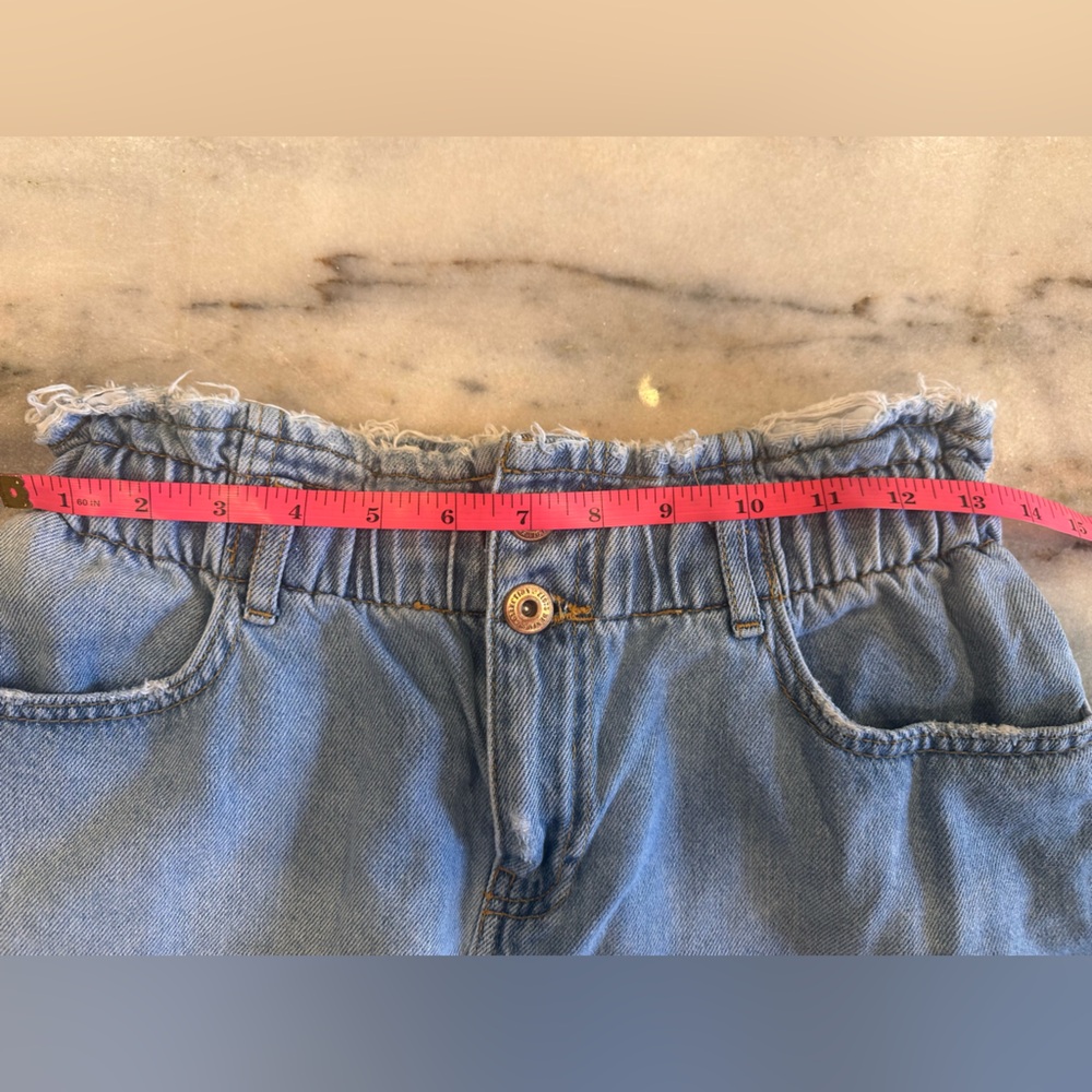 EUC Zara Size 8 Denim Blue Women's Frayed Shorts Paperbag Waist Style - Picture 9 of 9